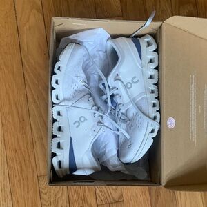 On Cloud X 4 Women's Sneakers in Lavender/Acai Size 7